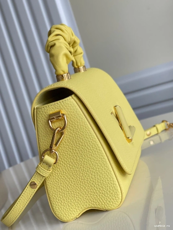 WIS MM TWIST VUITTON LOUIS 0713